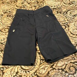 Excellent used condition Women’s short
